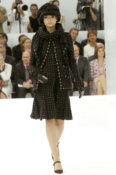 Look 13